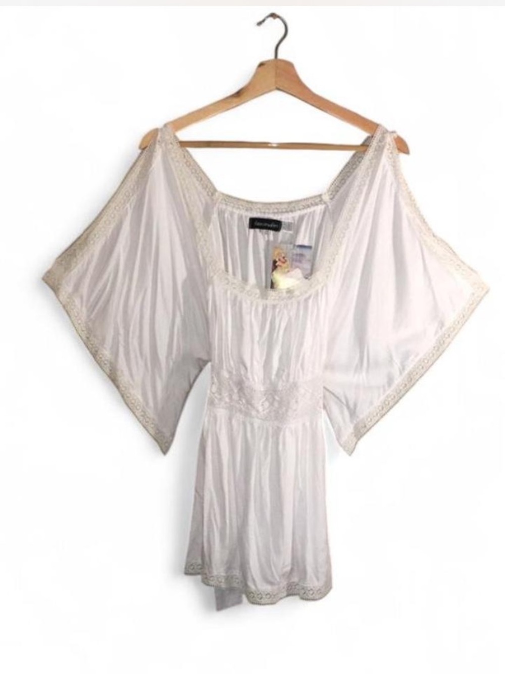 White Bohemian Lace-Trim Tunic top
